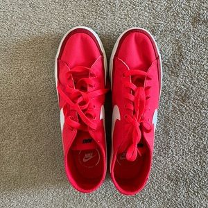 Nike Sneakers pink/red color Women’s size 10